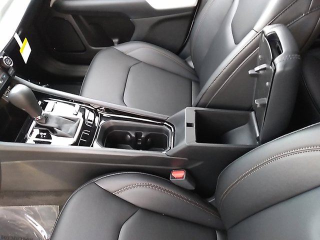 Vehicle image 44 of 48
