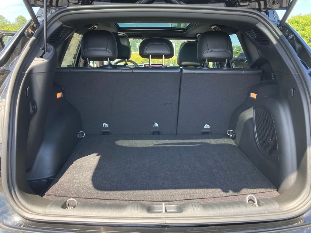 Vehicle image 29 of 39