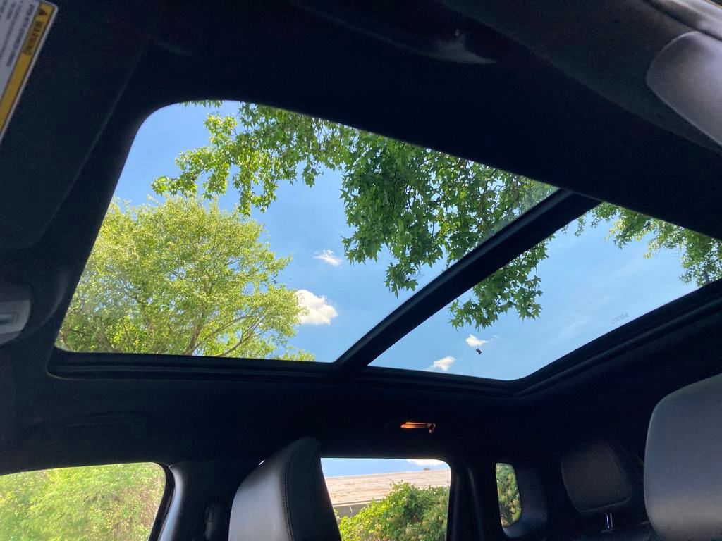 Vehicle image 17 of 39