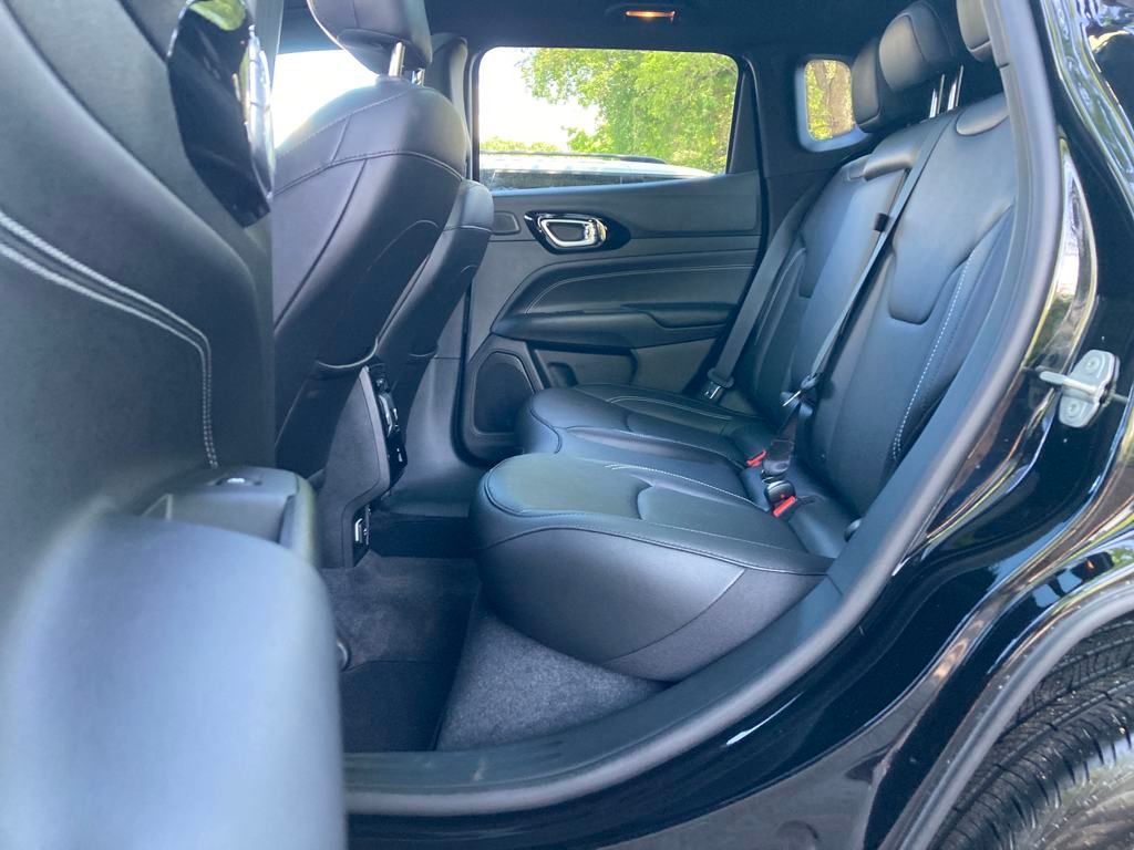 Vehicle image 23 of 39