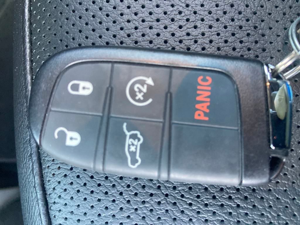 Vehicle image 30 of 39