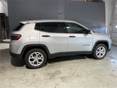 Vehicle image 5 of 36