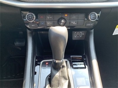 Vehicle image 29 of 34