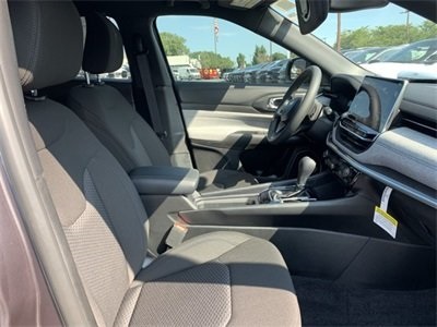 Vehicle image 20 of 34