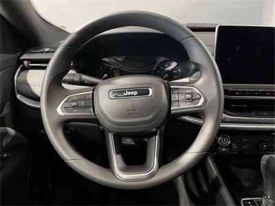 Vehicle image 29 of 36