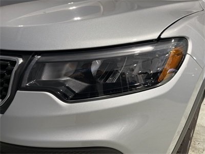 Vehicle image 10 of 36