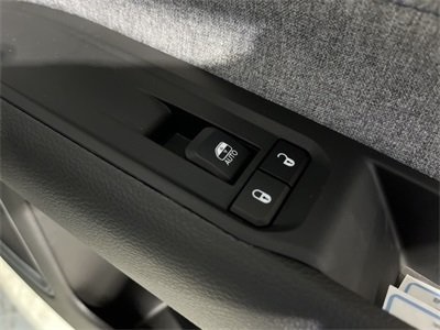 Vehicle image 24 of 36