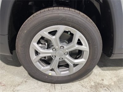 Vehicle image 11 of 36