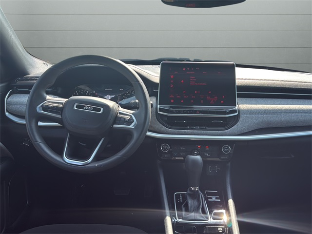 2024 Jeep Compass Sport Image 15 of 27