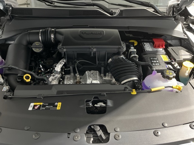 Vehicle image 13 of 38
