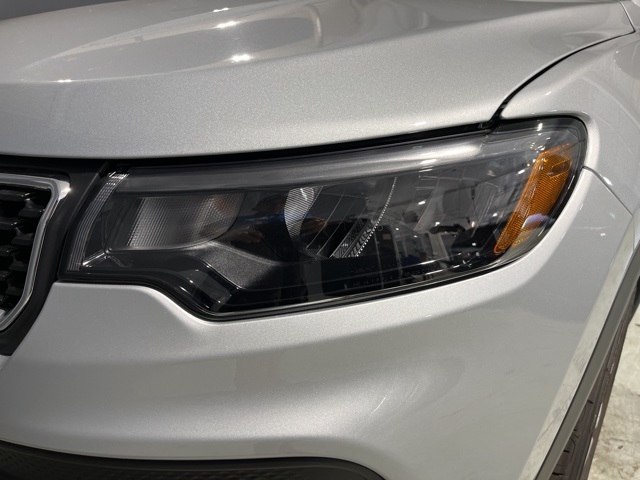 Vehicle image 10 of 38