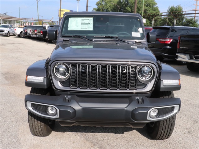 Vehicle image 4 of 30