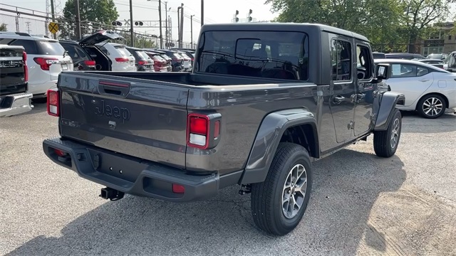 Vehicle image 11 of 30