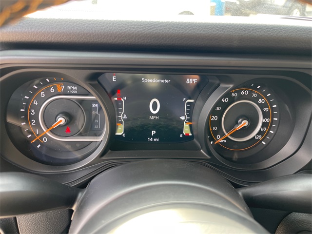 Vehicle image 18 of 30
