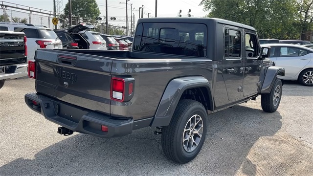 Vehicle image 9 of 30