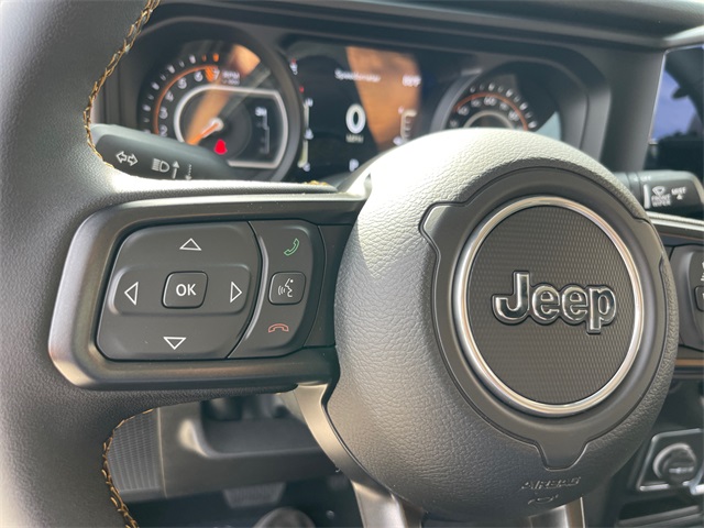 Vehicle image 19 of 30