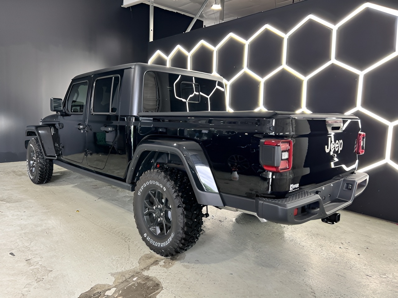 Vehicle image 49 of 51