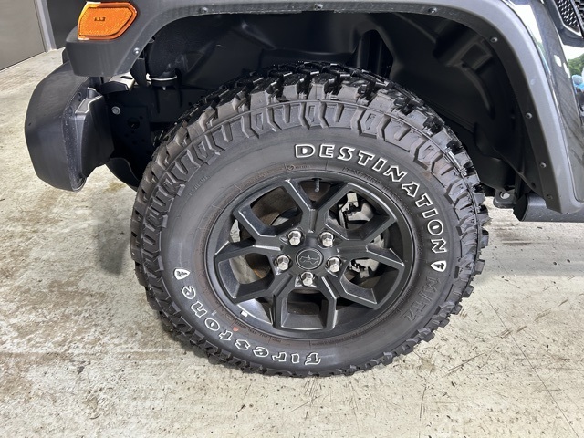Vehicle image 15 of 51