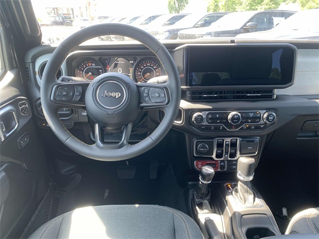 Vehicle image 24 of 51