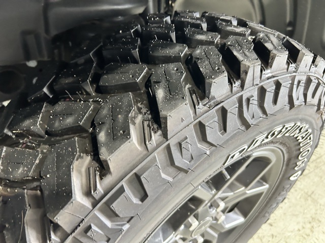 Vehicle image 16 of 51