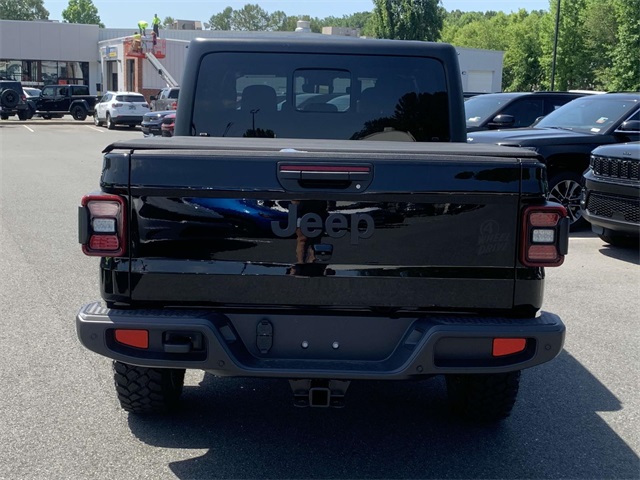 Vehicle image 18 of 51