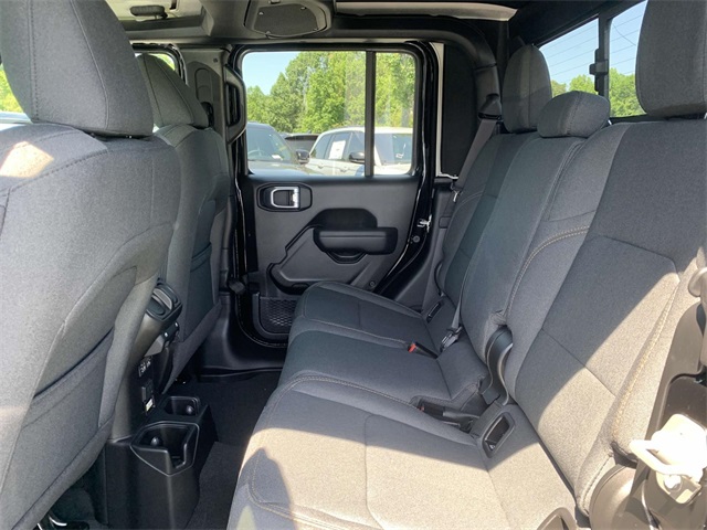 Vehicle image 23 of 51