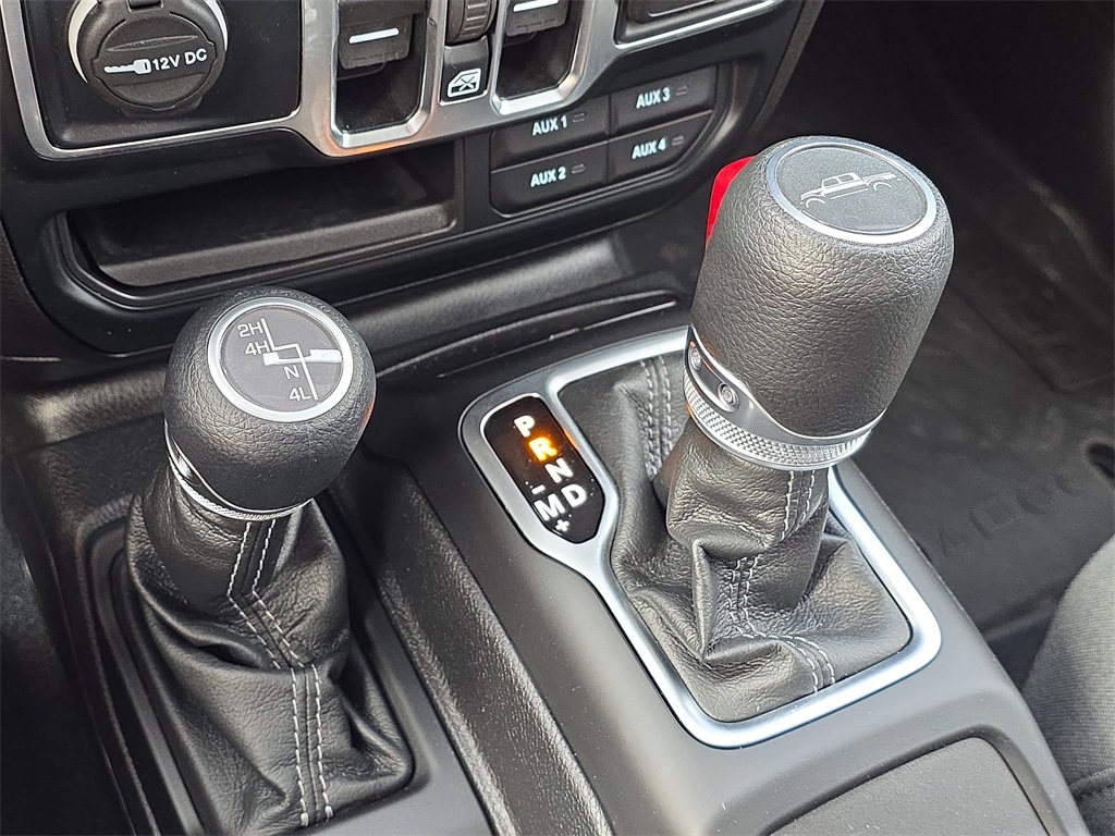 Vehicle image 20 of 26
