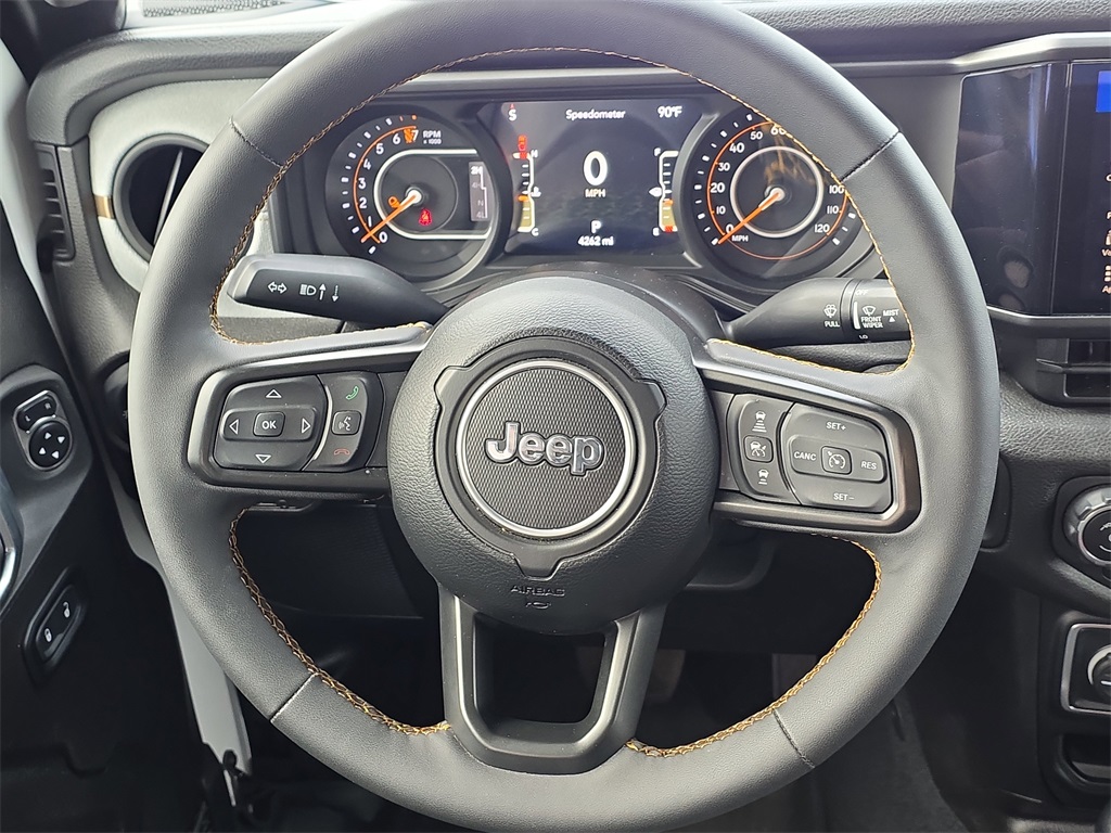 Vehicle image 15 of 26