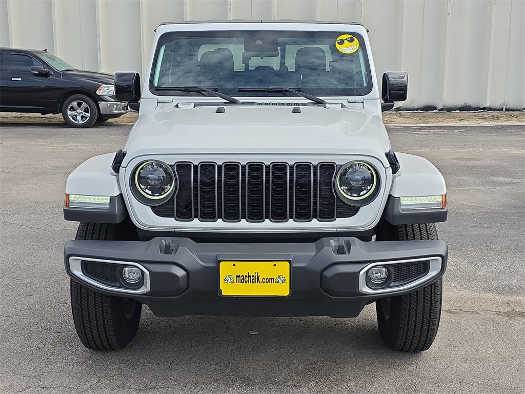 Vehicle image 2 of 26