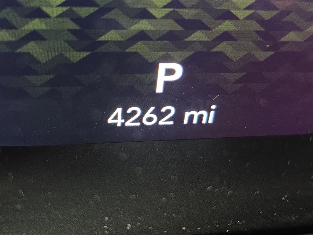 Vehicle image 16 of 26