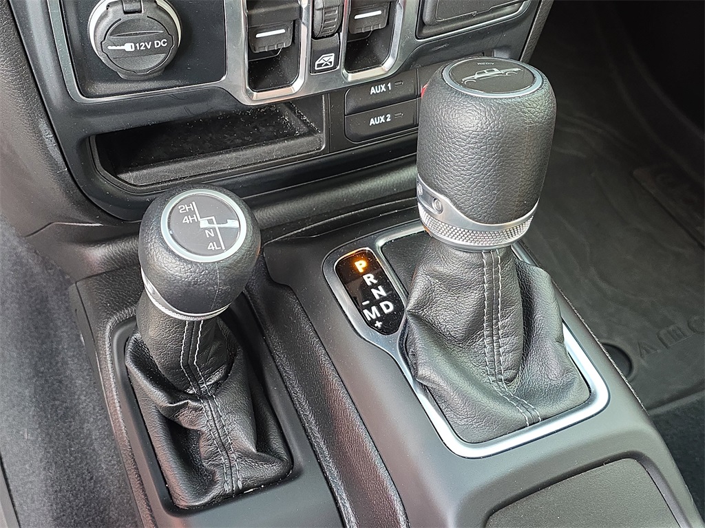 Vehicle image 19 of 26