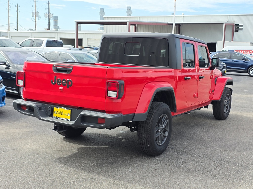 Vehicle image 5 of 26
