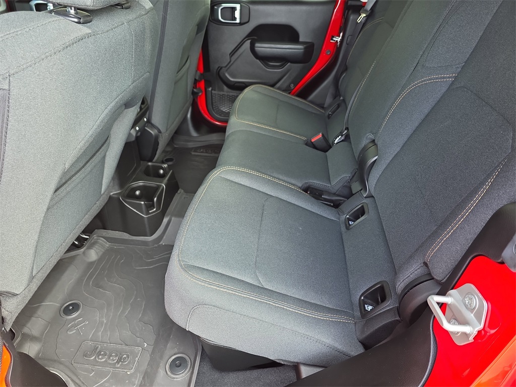 Vehicle image 12 of 26