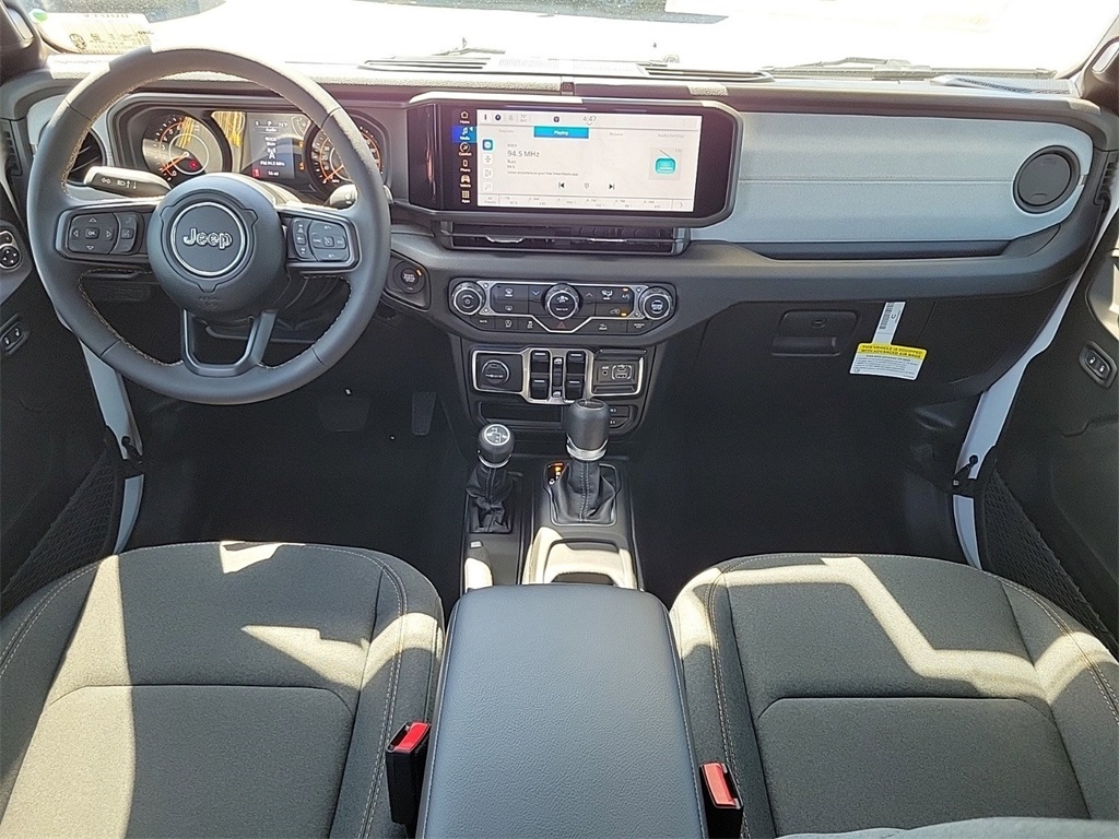 Vehicle image 6 of 15