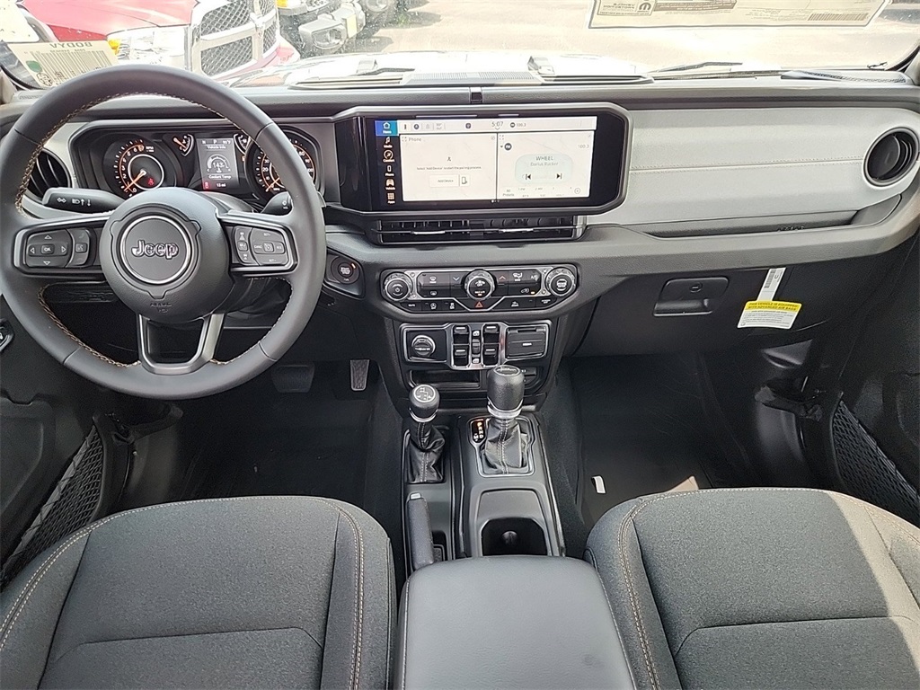 Vehicle image 5 of 15
