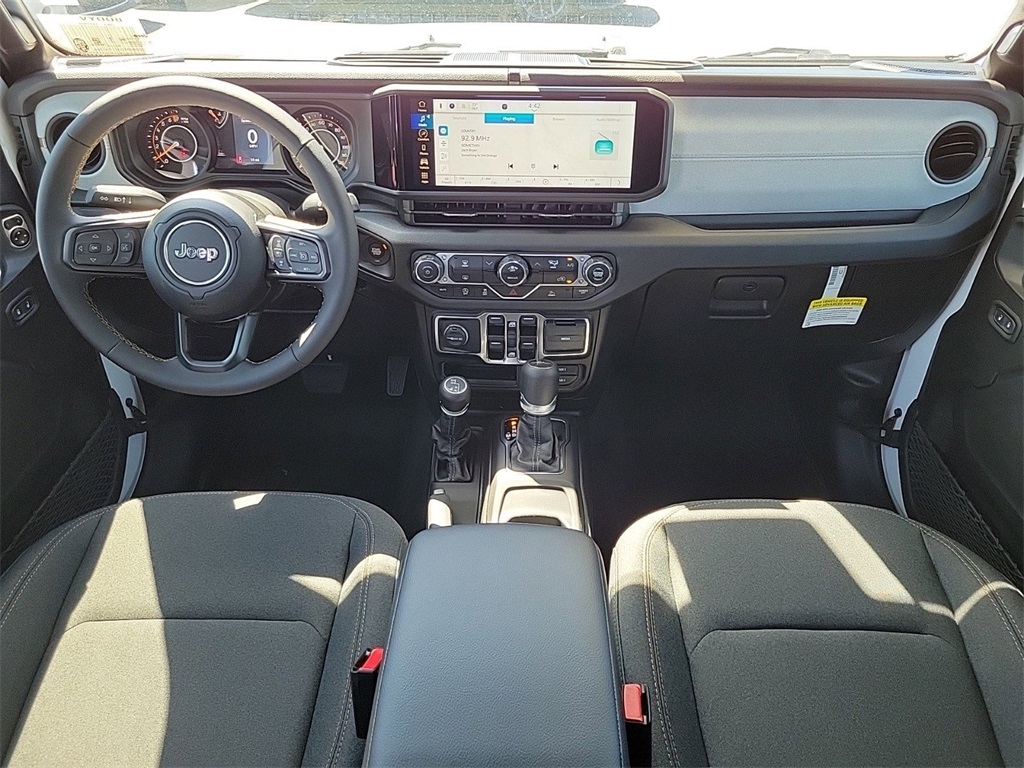 Vehicle image 6 of 15