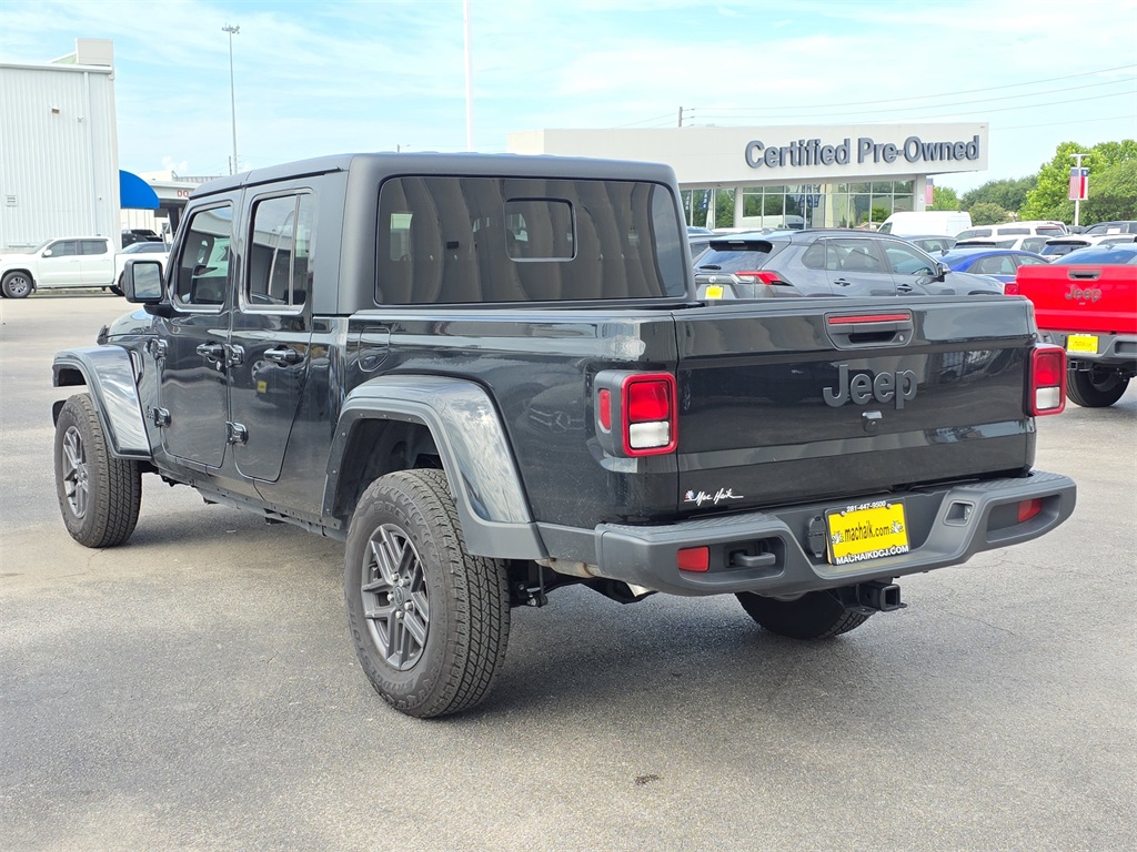 Vehicle image 7 of 25