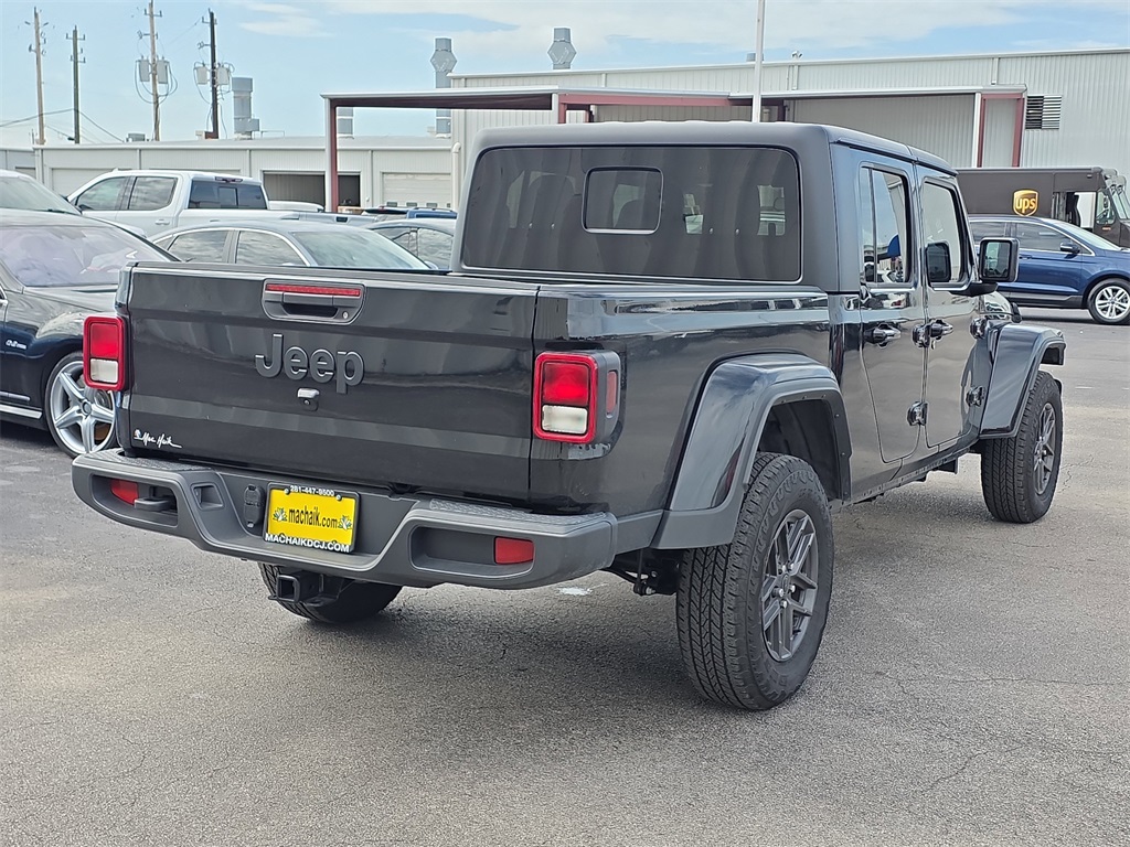 Vehicle image 5 of 25
