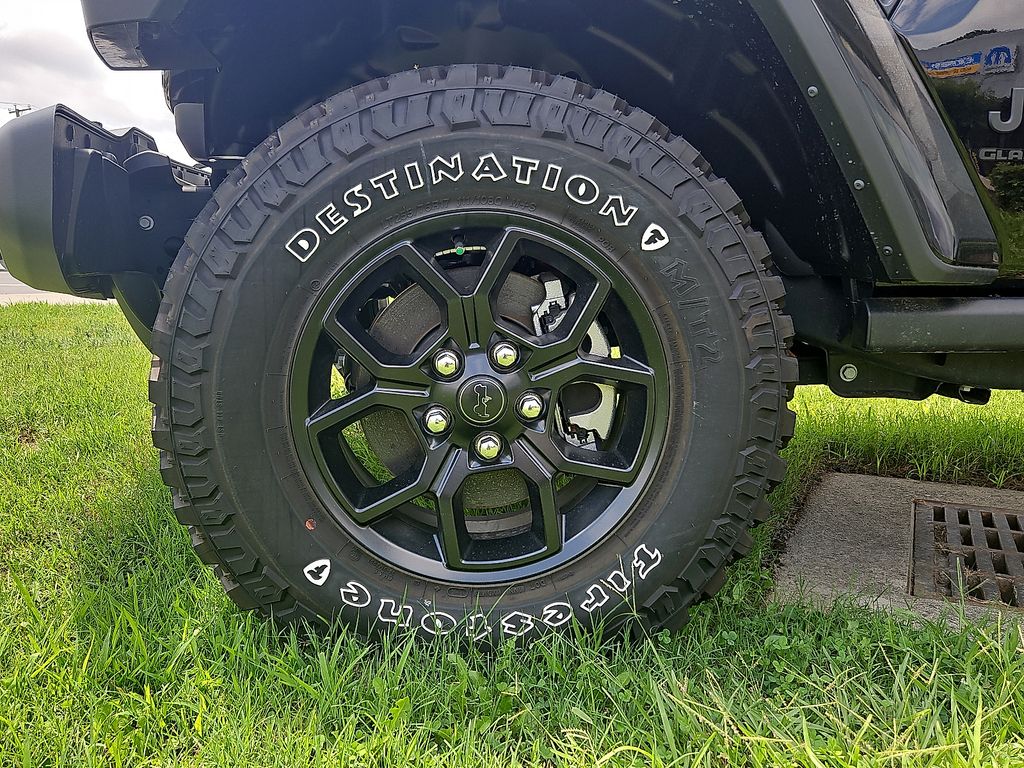 Vehicle image 5 of 18
