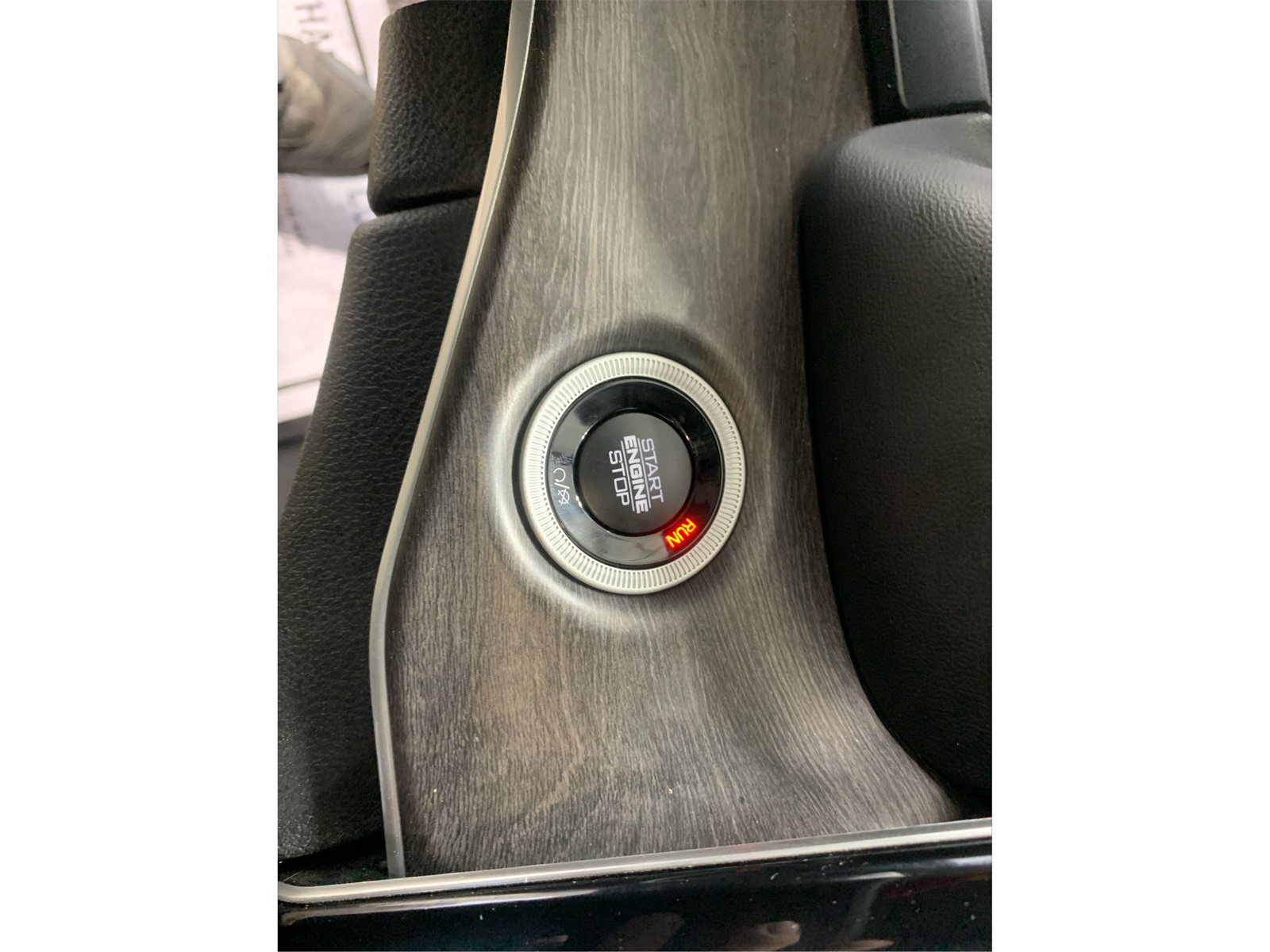 Vehicle image 26 of 36