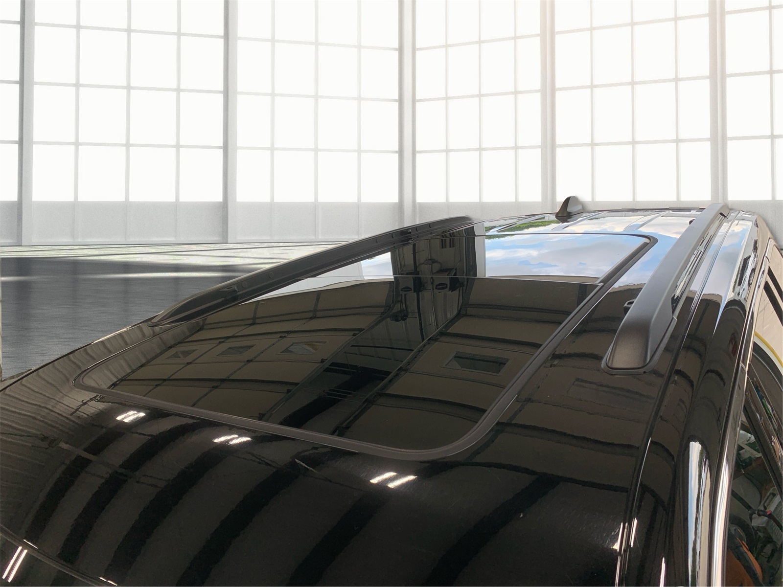 Vehicle image 32 of 36