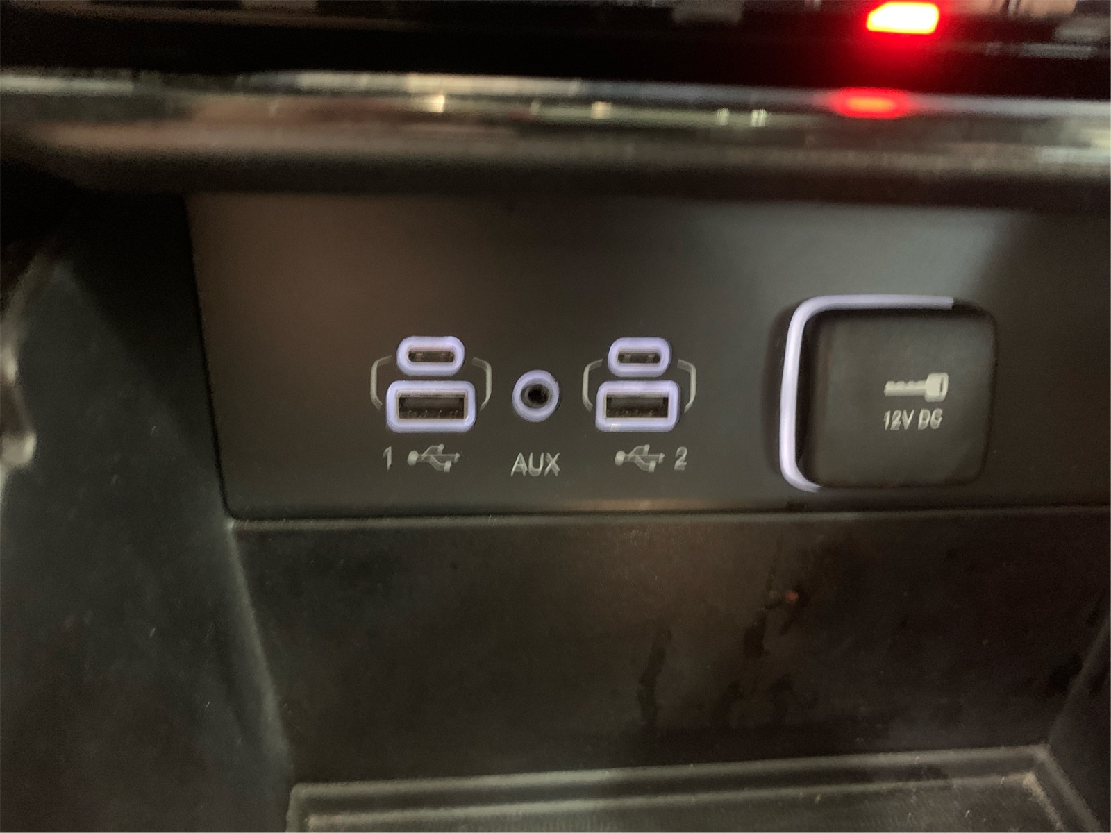 Vehicle image 28 of 36