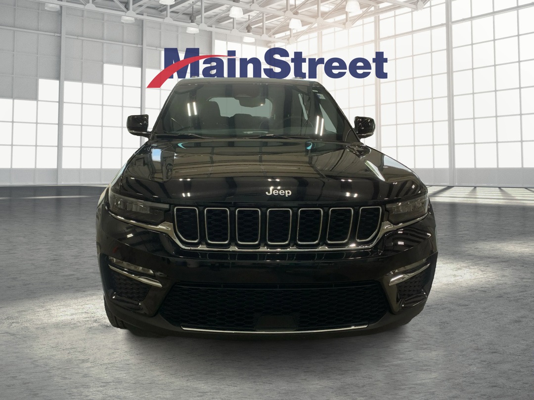 Vehicle image 2 of 36