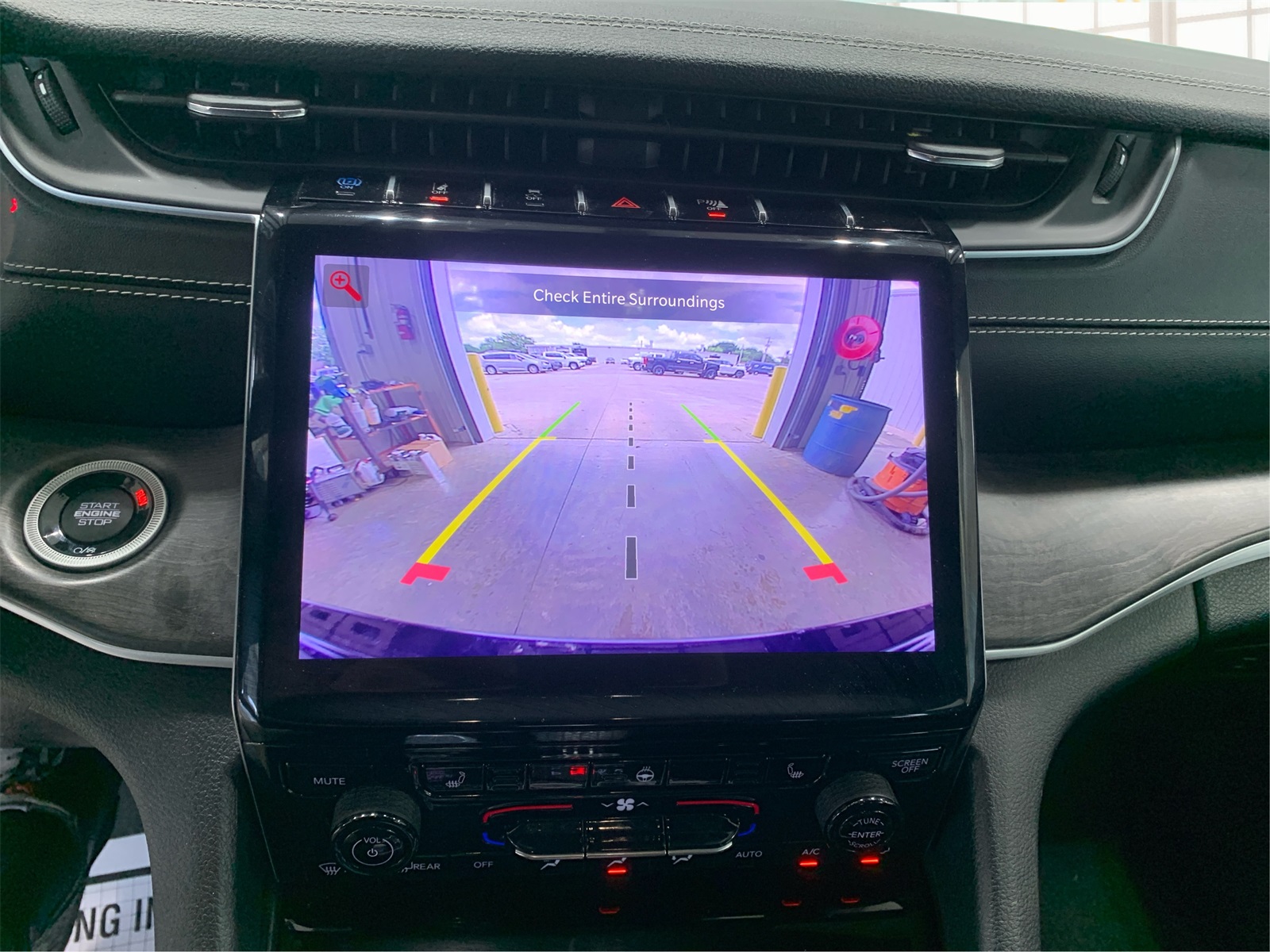 Vehicle image 24 of 36