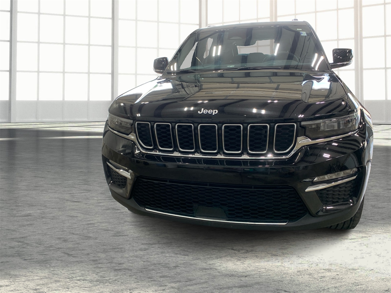 Vehicle image 3 of 36