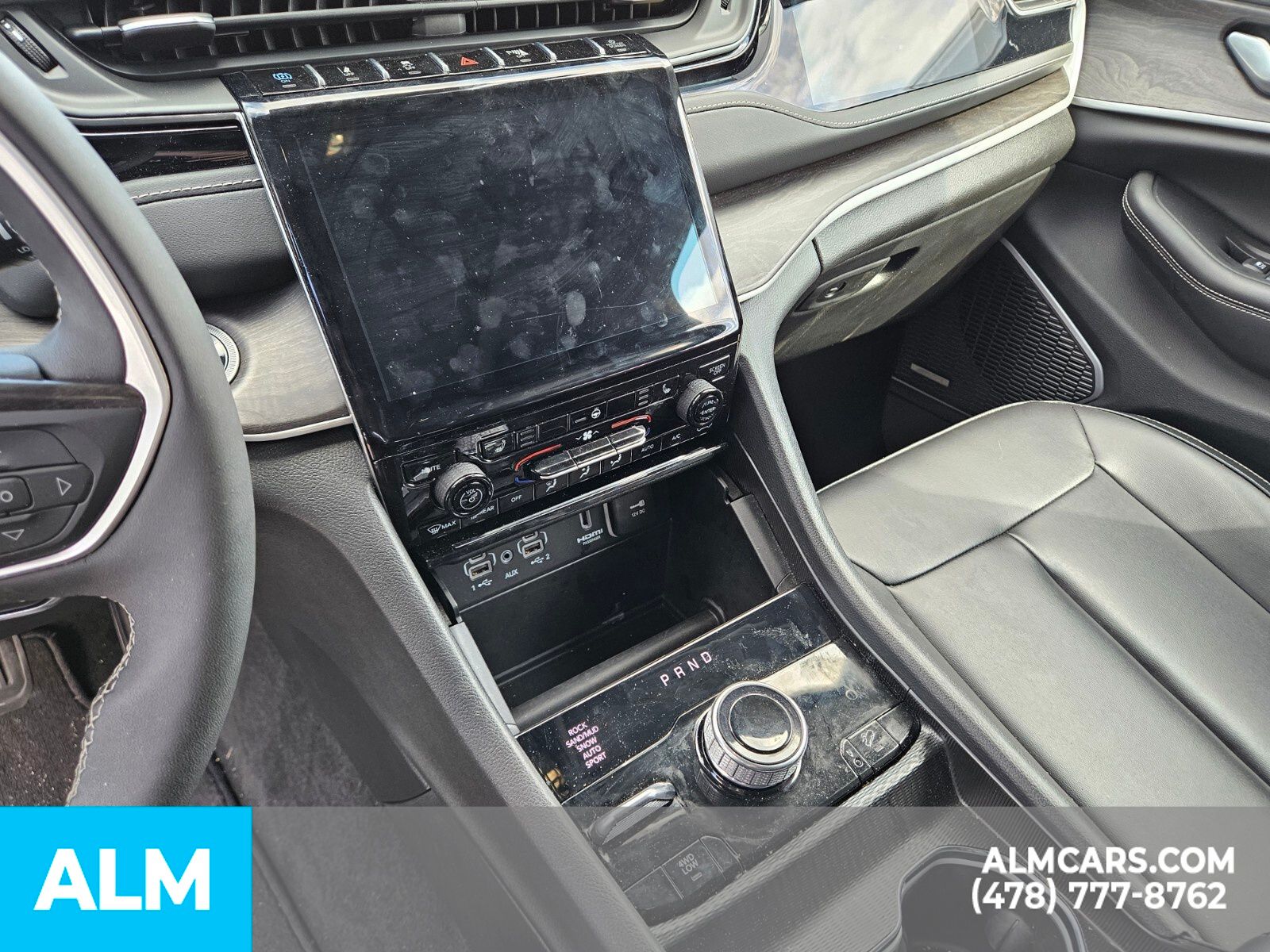 Vehicle image 13 of 24