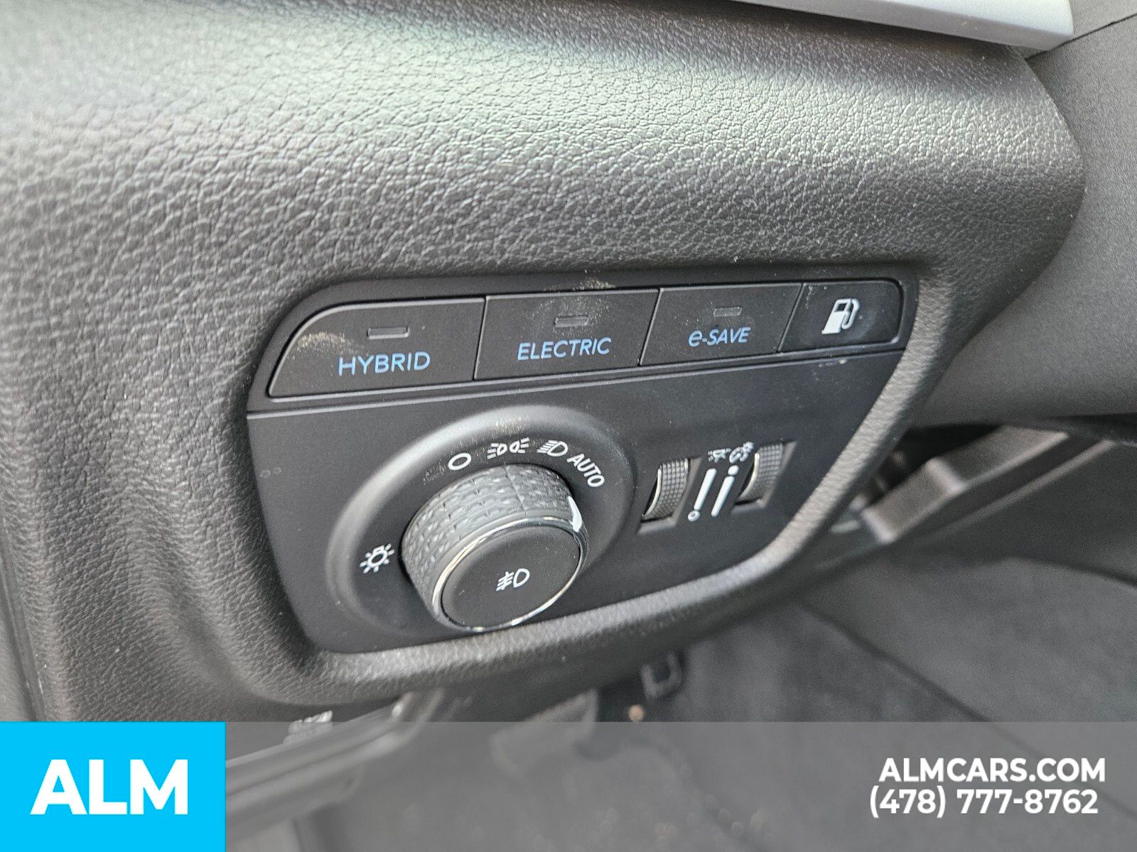 Vehicle image 16 of 24