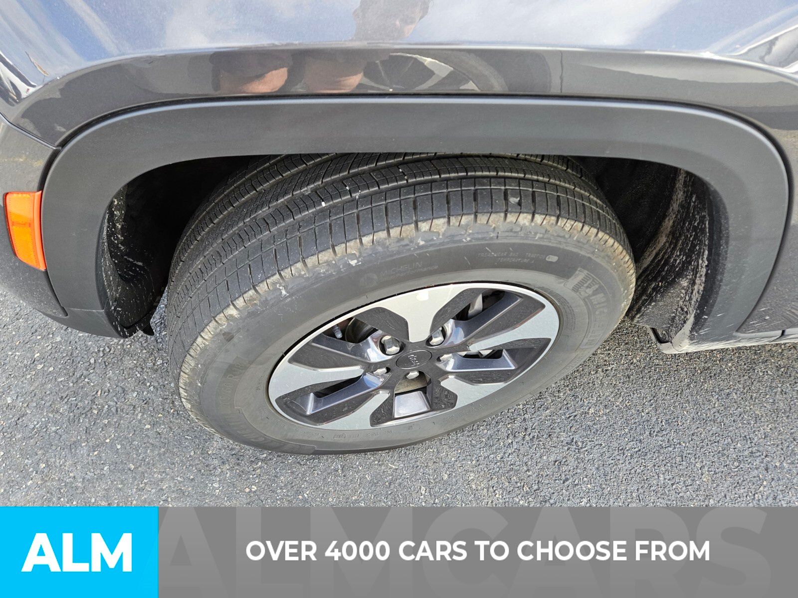 Vehicle image 7 of 24