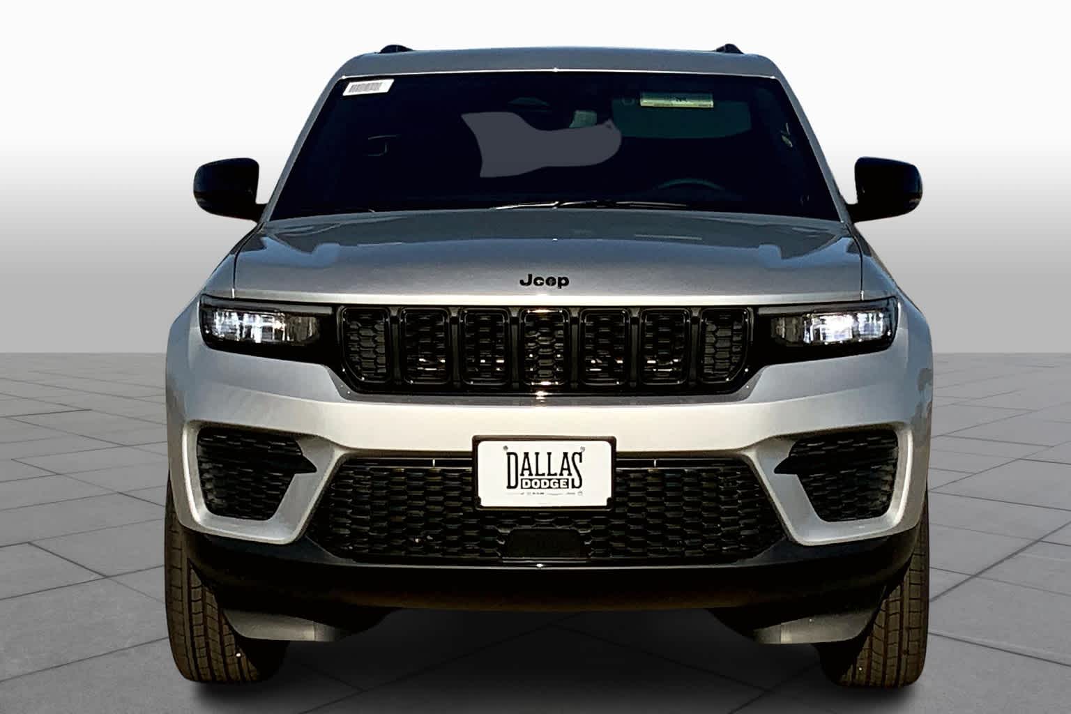 Vehicle image 3 of 19