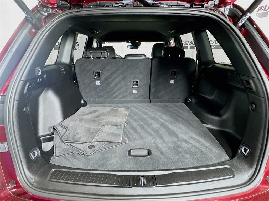 Vehicle image 24 of 30